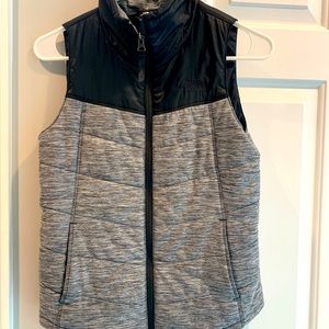 Girls North Face winter vest 10/12
